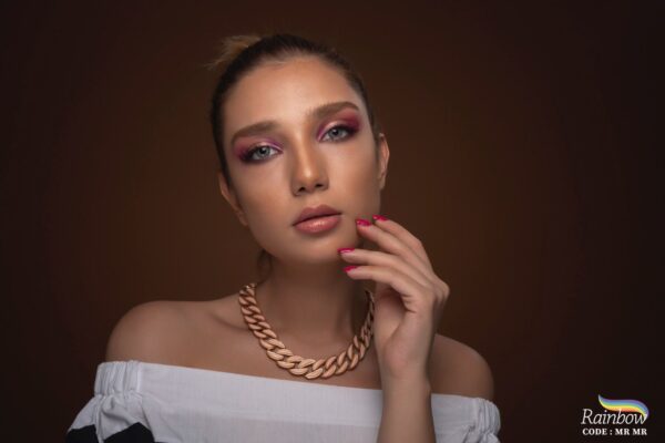 لنز رنگی طوسی با رده‌های عسلی Mr Mr