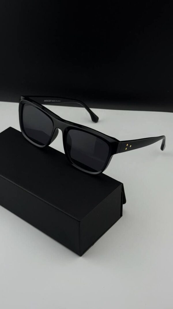 عینک آفتابی فریم تمام کائوچوی برند موسکات (MOSCOT)