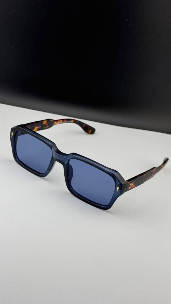 عینک آفتابی فریم مستطیل برند موسکات (MOSCOT)