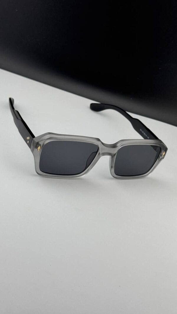 عینک آفتابی فریم مستطیل برند موسکات (MOSCOT)
