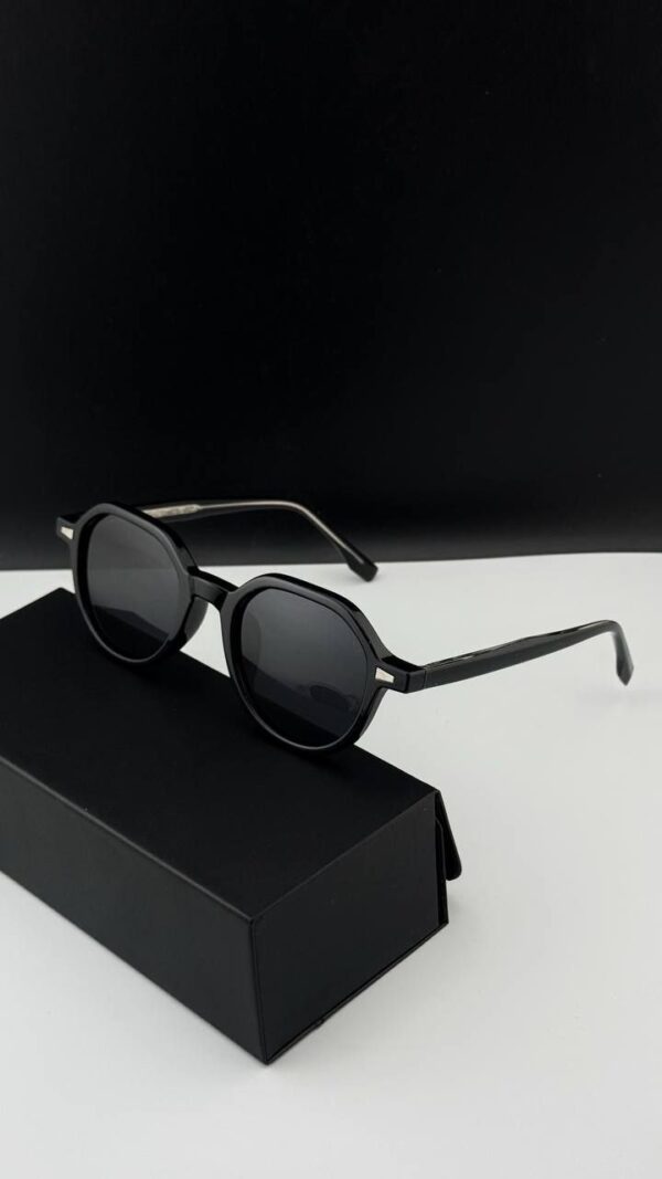 عینک آفتابی هشت ضلعی برند موسکات (MOSCOT)