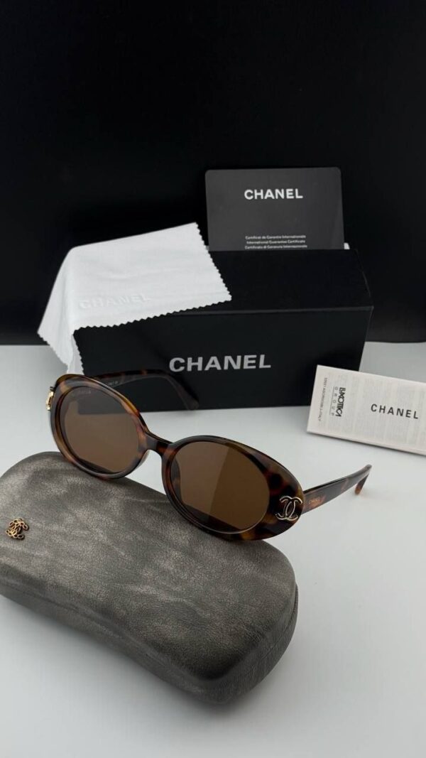 عینک فریم بیضی برند شانل CHANEL