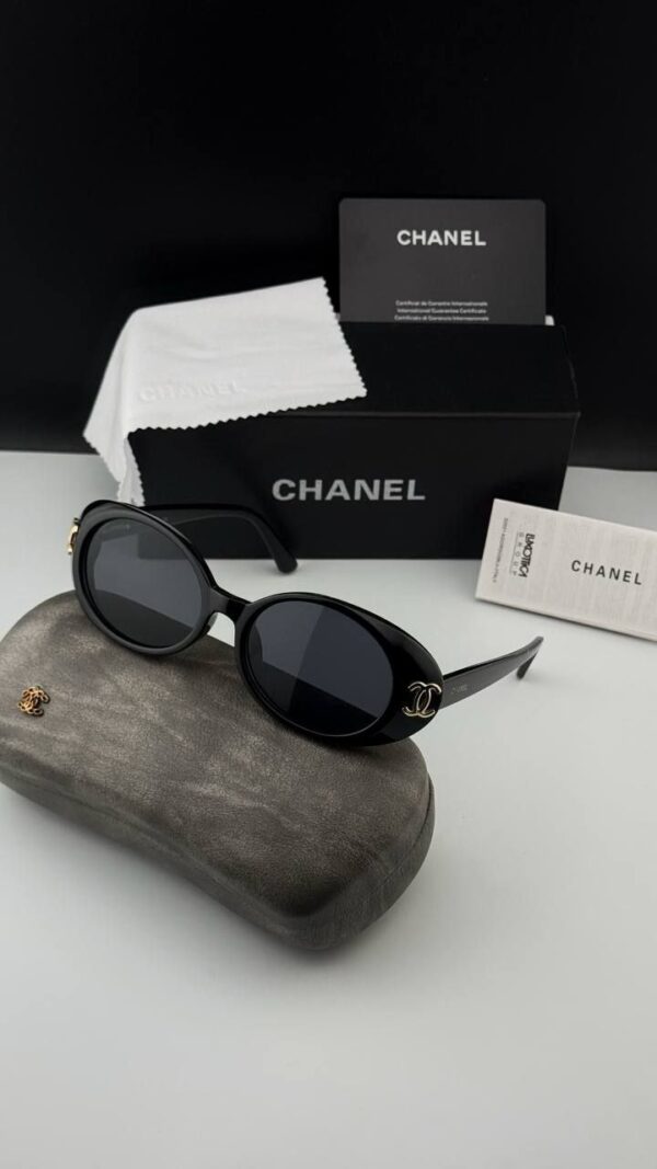 عینک فریم بیضی برند شانل CHANEL